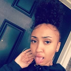 Meet your Posher, Viana